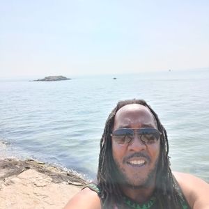 Meet your Posher, Eric